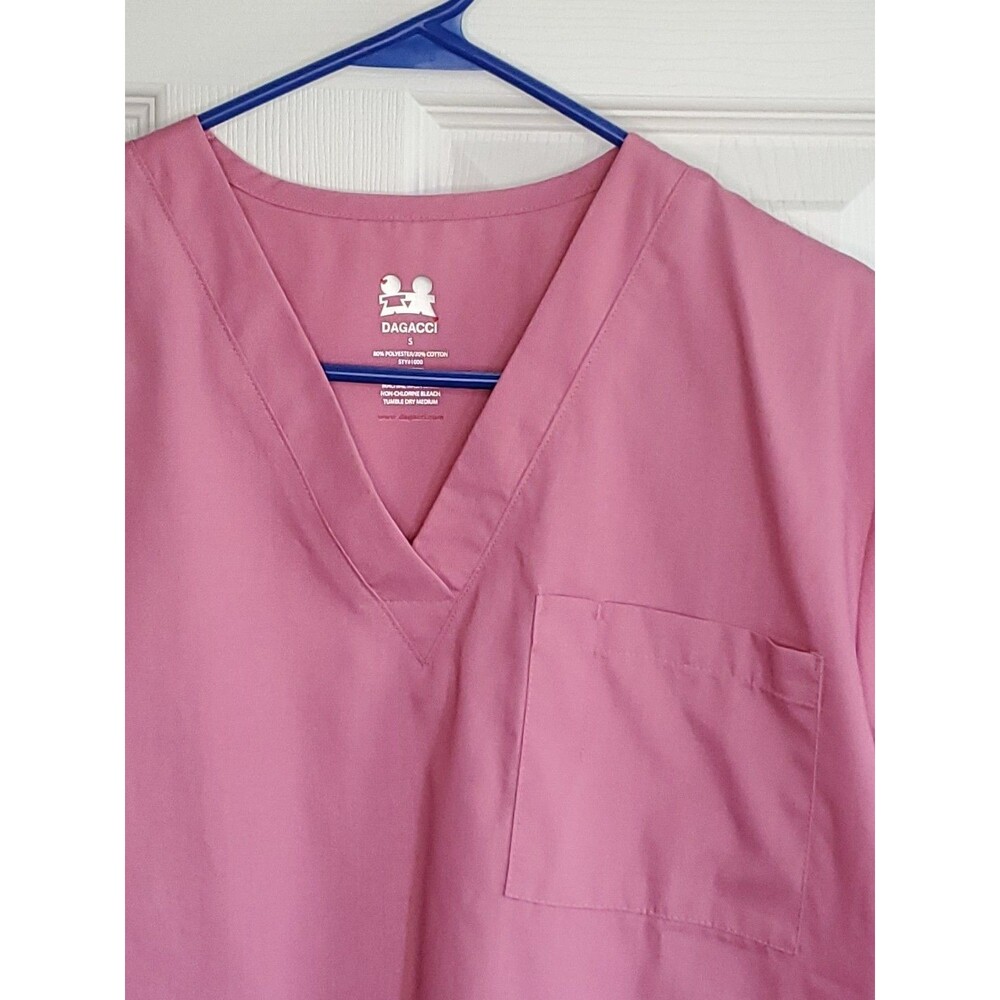 Dagacci Scrub Top (Size Small) Pink/Medical/Nurse/Doctor/Healthcare/CNA/Hospital